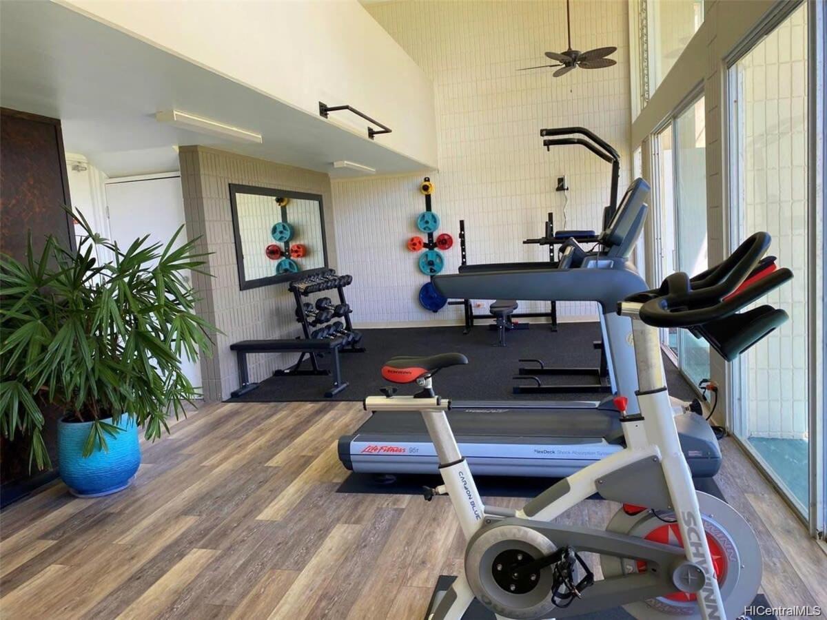 Luxury Beachfront Condo Hau'ula Exterior foto
